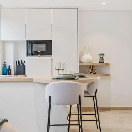 Modern Studio With King Bed, Walk To Attractions Luxembourg Exterior photo